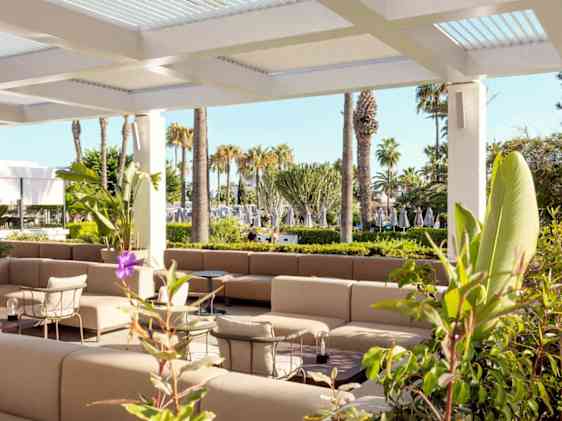 Sunwing Sandy Bay Beachin terassialue