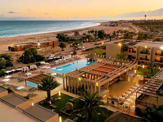 Hotellialue ylhäältä päin