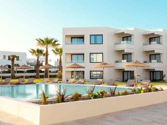 Sunprime Platanias Beachin allasalue