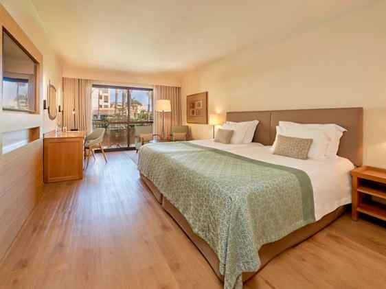 Kahden hengen huone Porto Mare -hotellissa