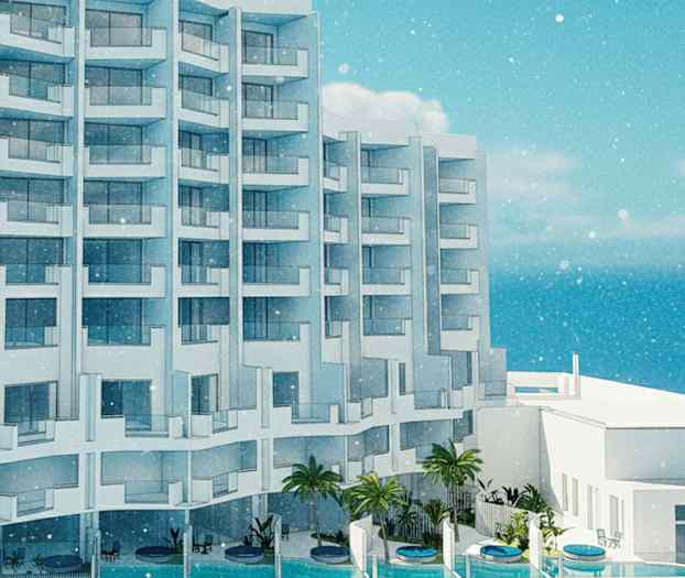 Moderni hotelli, jossa on useita kerroksia, suuret parvekkeet ja uima-allasalue meren äärellä. (Tekoälyn luoma teksti)