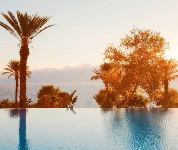 Akra Hotel -hotellin uima-allas