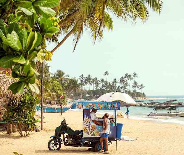 Ranta on noin 50-200 metrin päässä