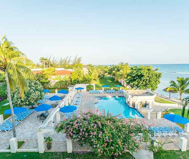 Uima-allas, jossa poreallas (ikäraja 18 vuoitta)