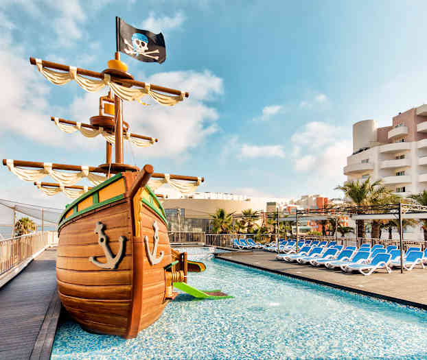 Hotellin lastenallas