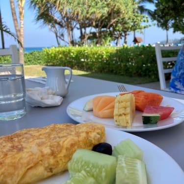 Aamiainen Sunprime Kamala Beach -hotellissa