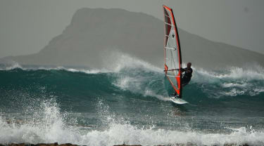 Surffaaja Kap Verdessä