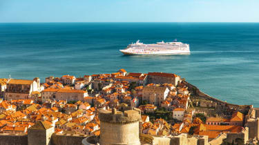 Norwegian Cruise Line risteilyalus Dubrovnikissa