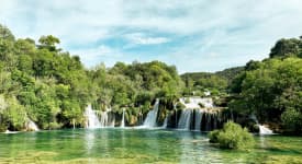 Krkan vesiputoukset ja kansallispuisto sekä Šibenik