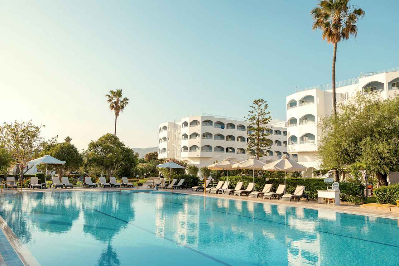 Hotellikuva Continental Palace - numero 1 / 28