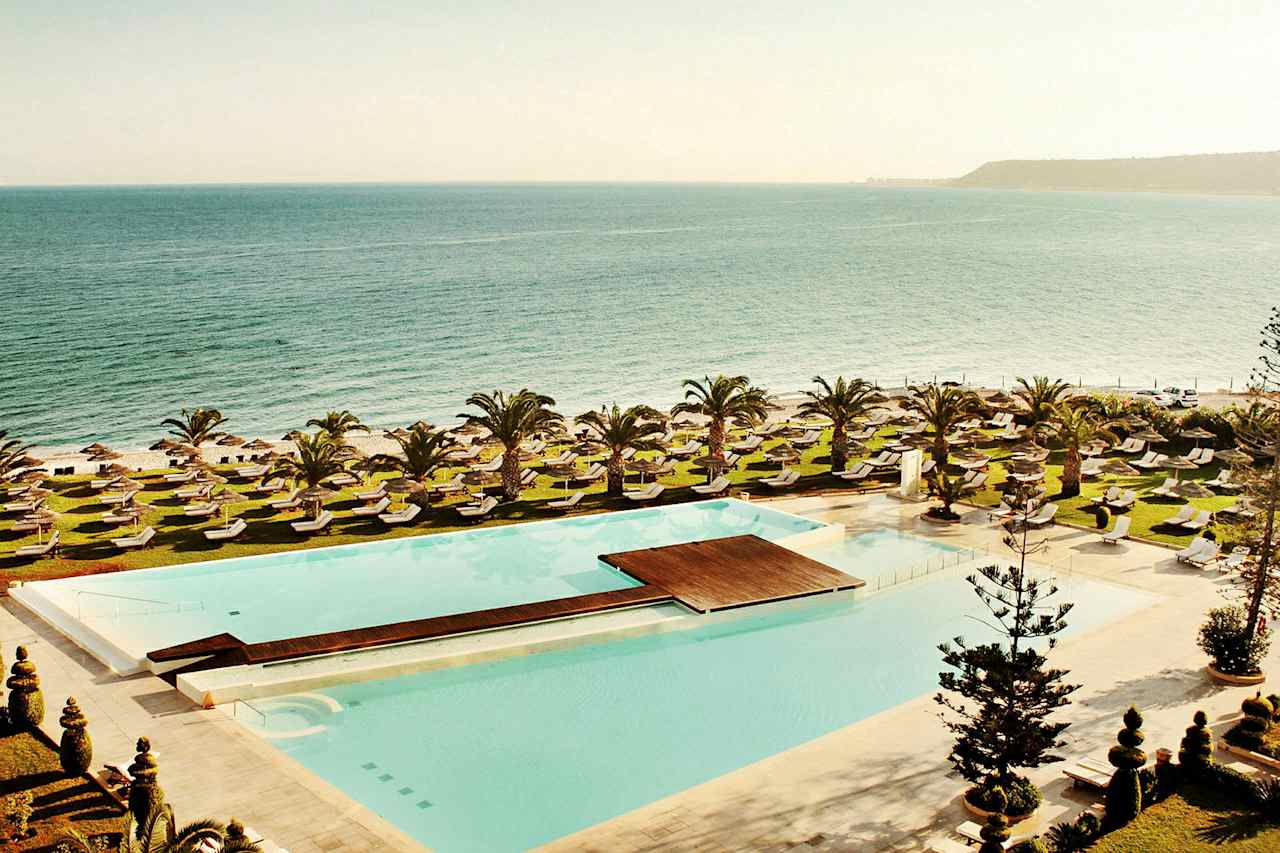 Hotellikuva The Ixian Grand & All Suites - numero 1 / 40