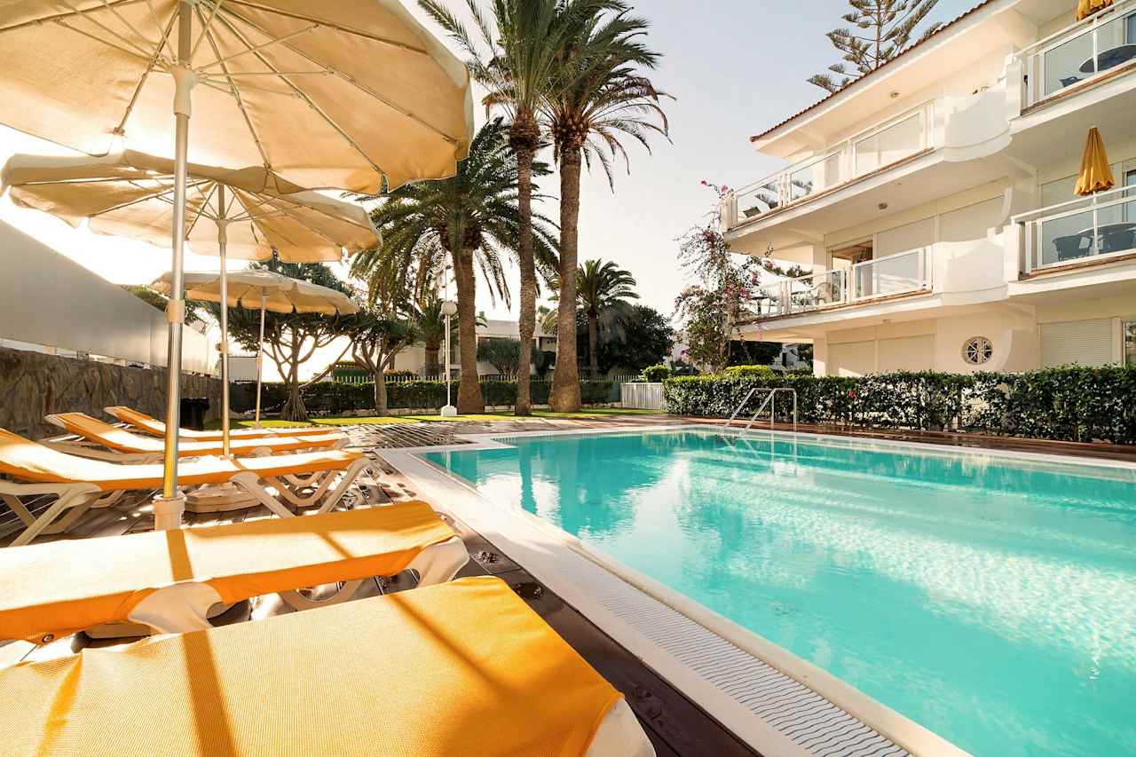 Hotellikuva Apartamentos Montemayor - numero 1 / 15