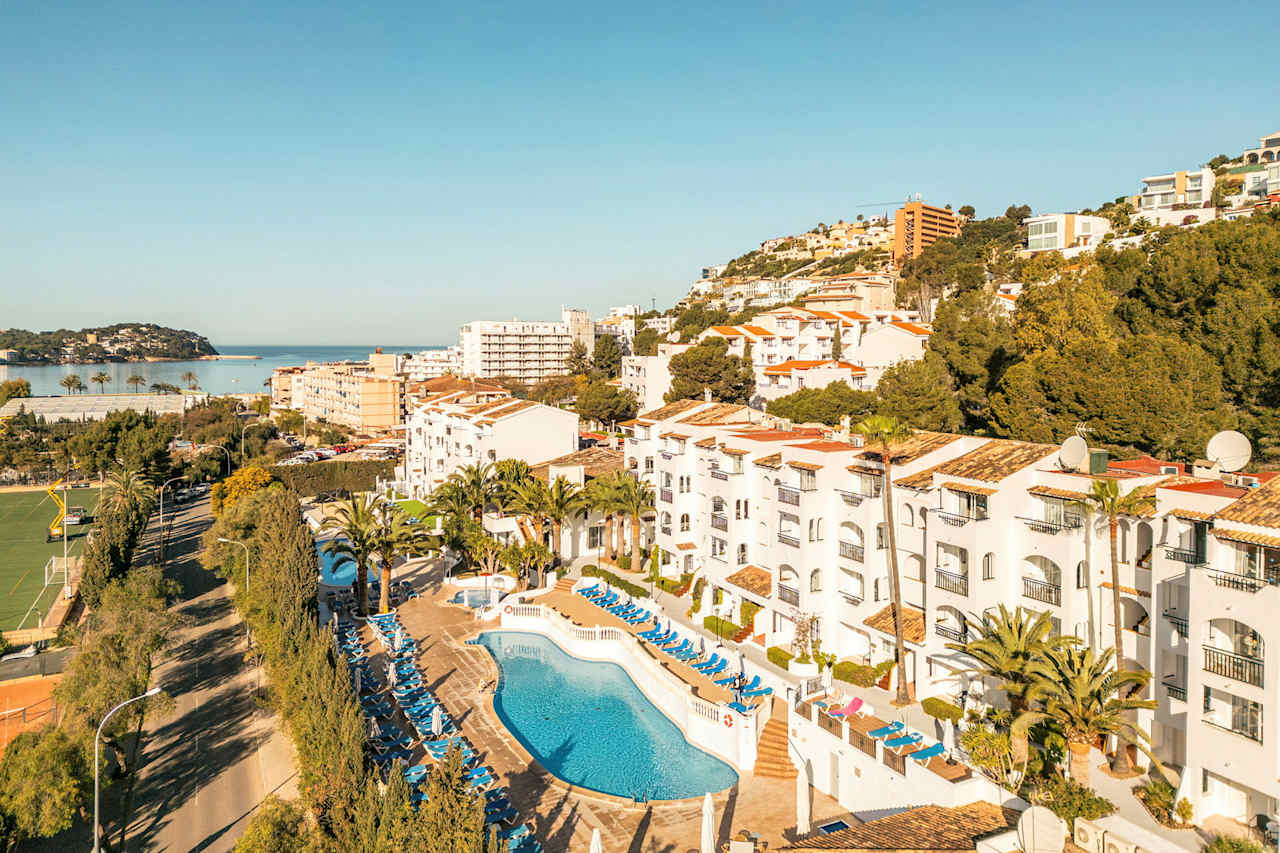 Hotellikuva Holiday Center - numero 1 / 30