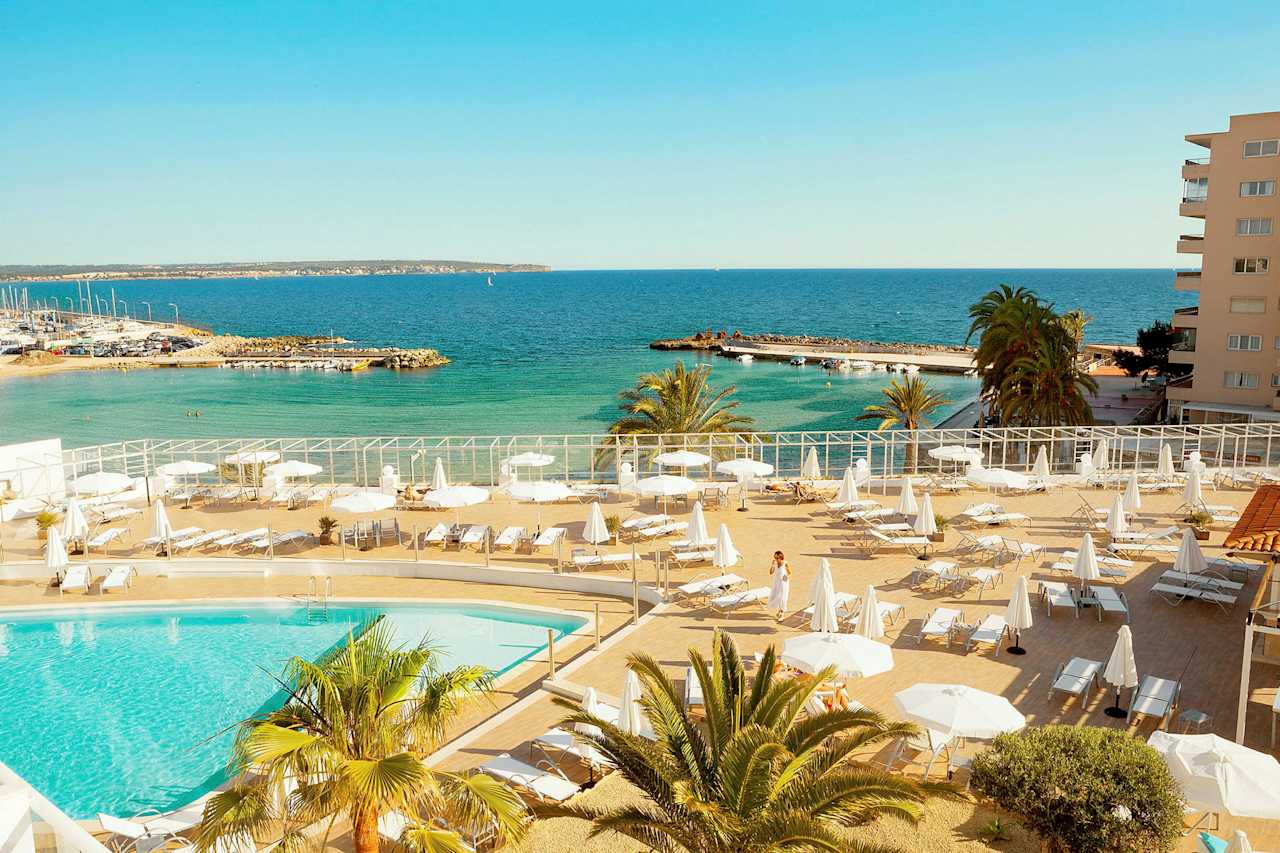 Hotellikuva Sunprime Waterfront - numero 1 / 62