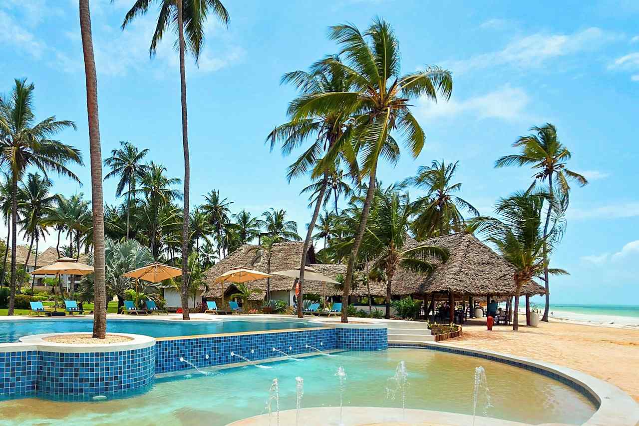 Hotellikuva Bluebay Beach Resort & Spa - numero 1 / 48