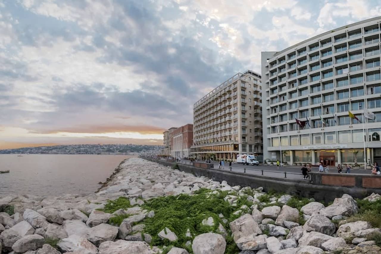 Hotellikuva Royal Continental Hotel Naples - numero 1 / 129