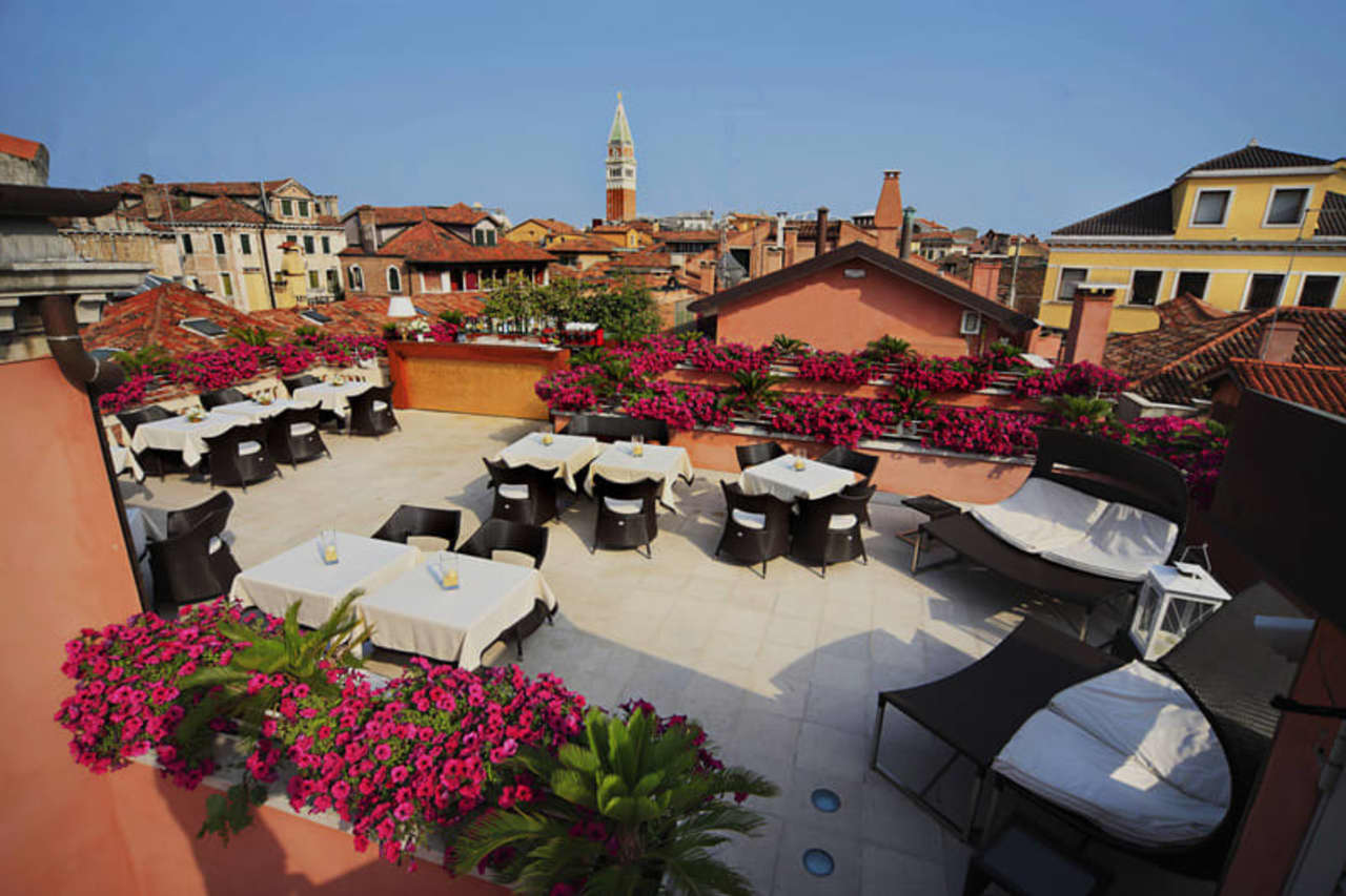 Hotellikuva A La Commedia - numero 1 / 109