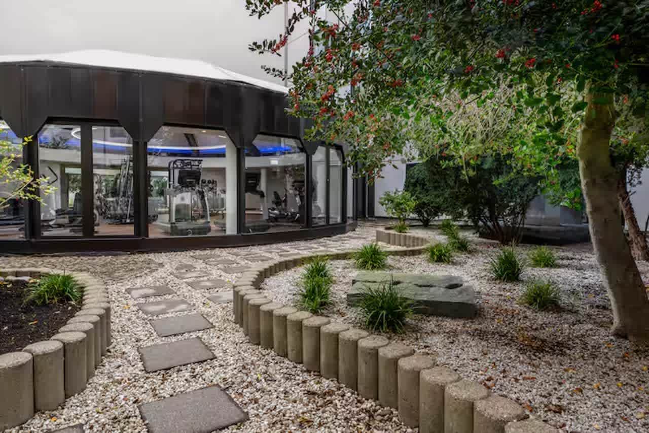 Hotellikuva DoubleTree by Hilton Berlin Ku’damm - numero 1 / 11