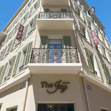The Jay Hotel by HappyCulture