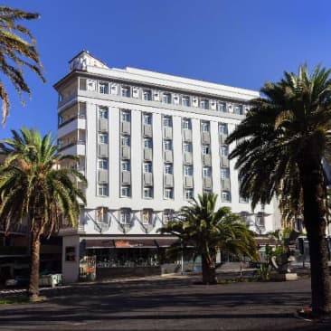 Occidental Santa Cruz Contemporáneo