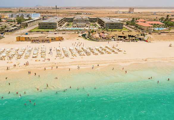 Oasis Salinas Sea