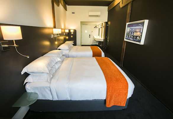 Signature Lux Hotel, by Onomo, Waterfront