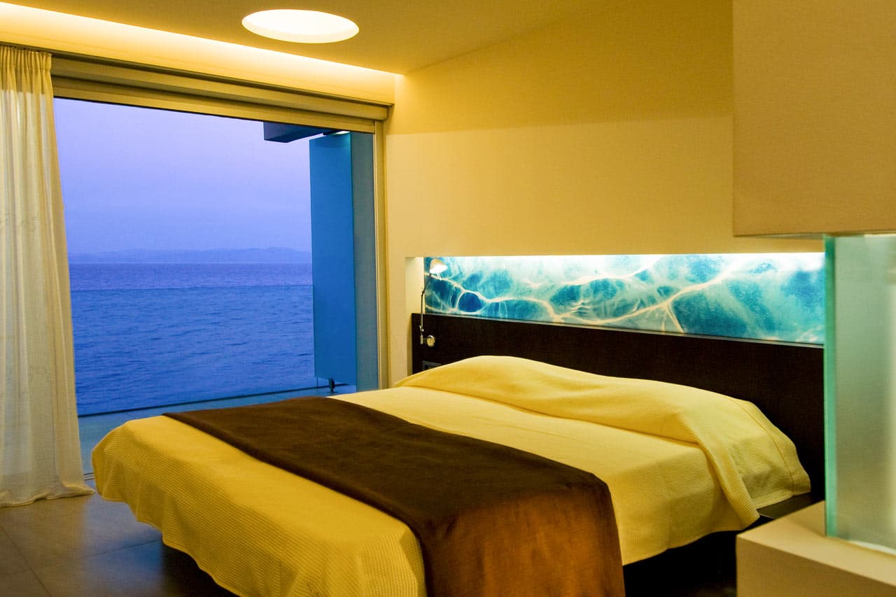 Kahden hengen huone, josta merinäköala
