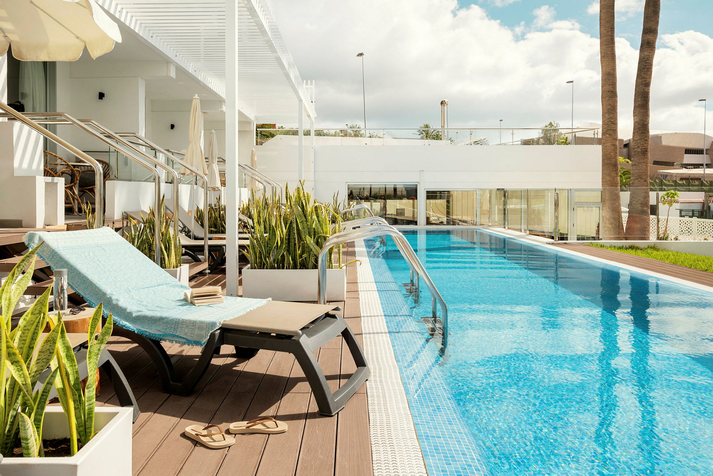 Prime Pool Suite - 1 huone, pääsy yksityiseen, jaettuun uima-altaaseen