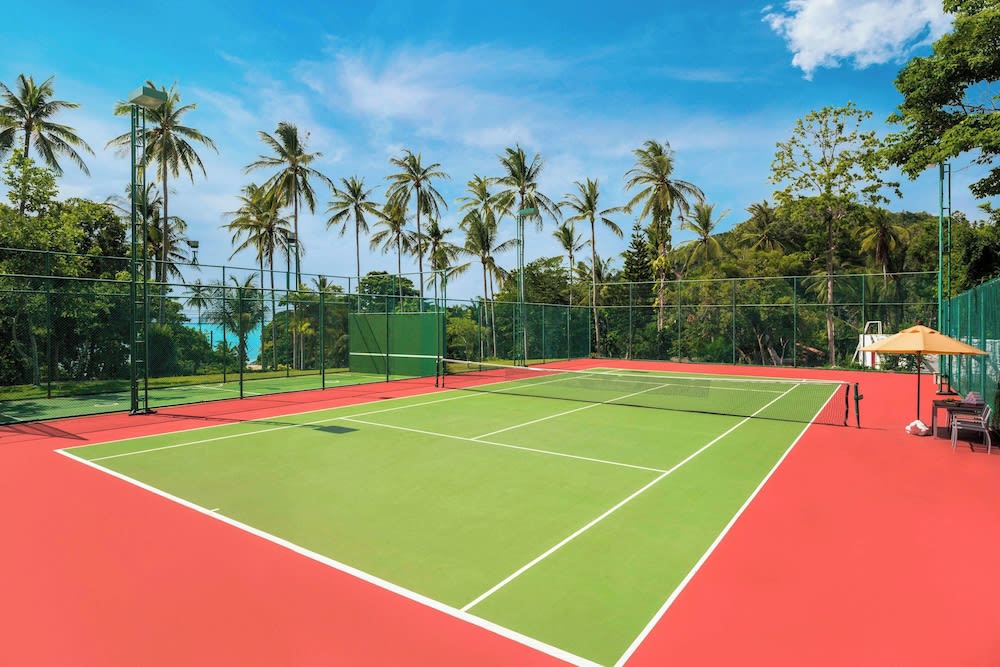 Tenniskenttä