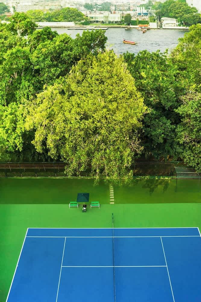 Tenniskenttä