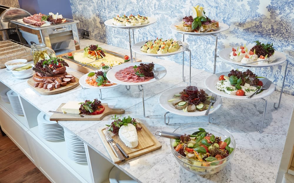 Buffetaamiainen