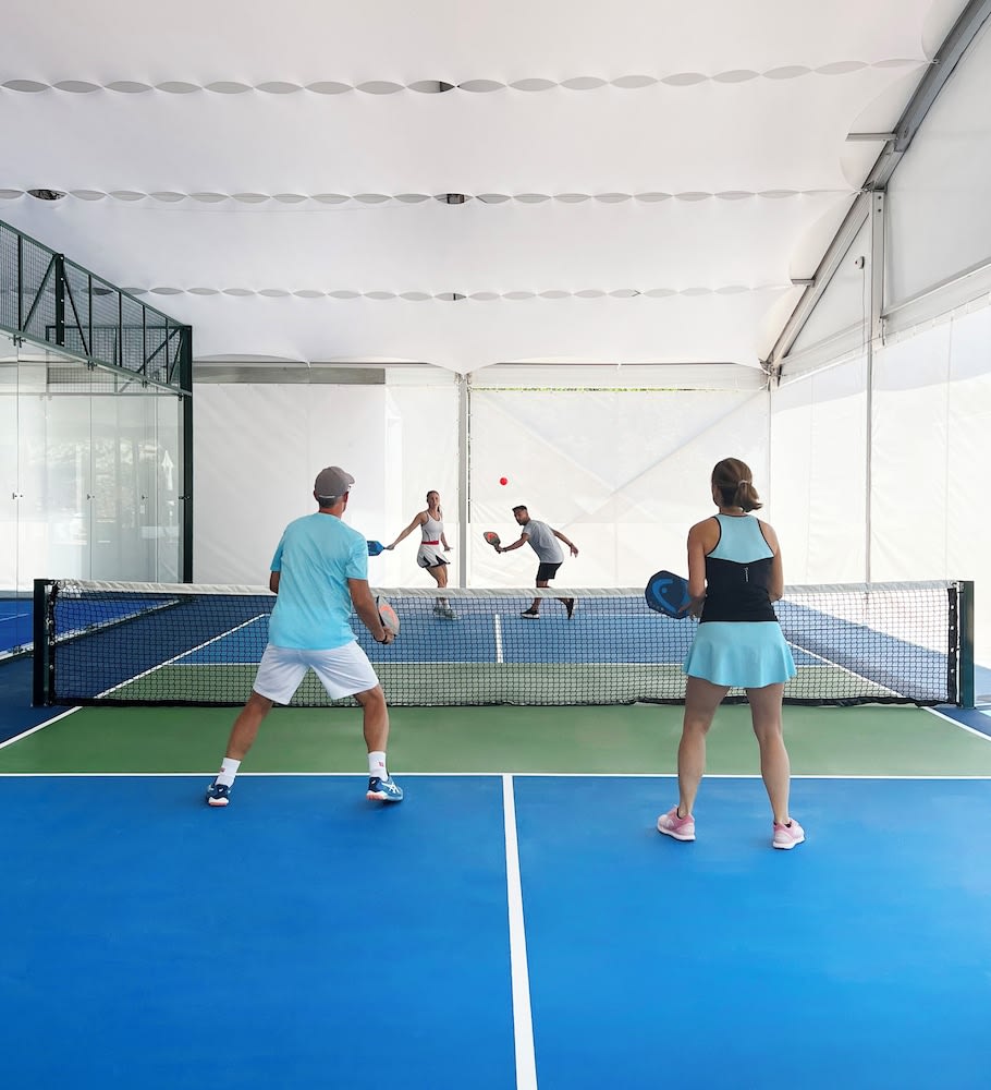 Tenniskenttä