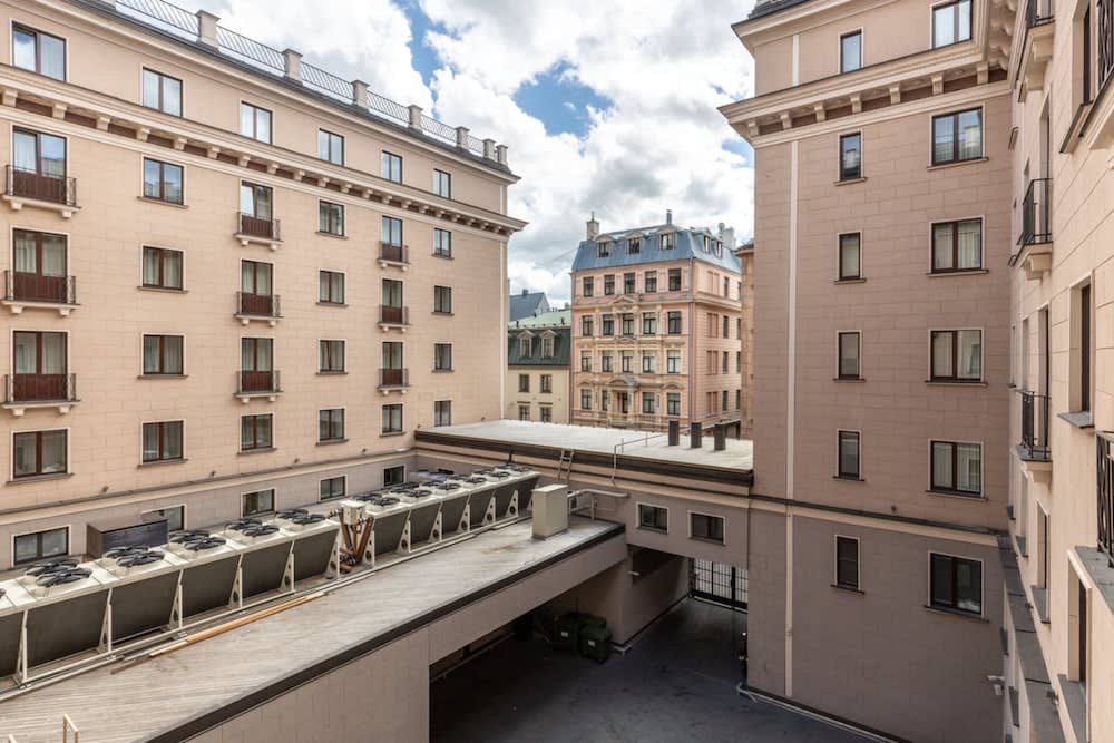 Näkymä sisäpihalle