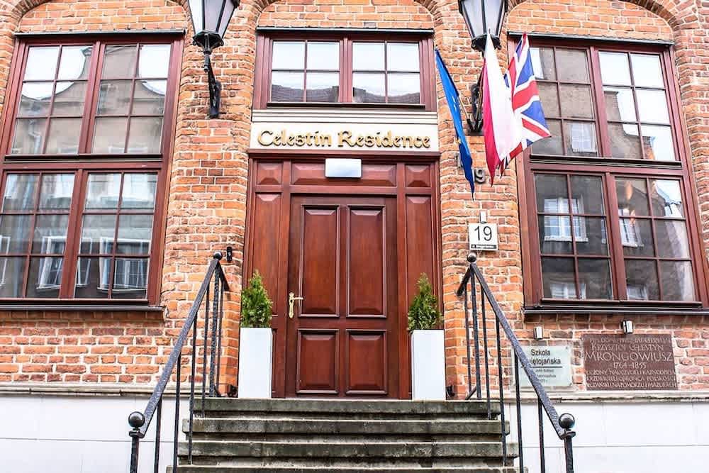 Majoituspaikan sisäänkäynti