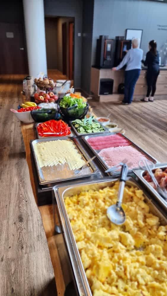 Buffetaamiainen