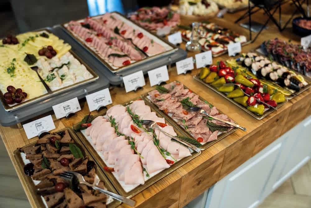 Buffetaamiainen