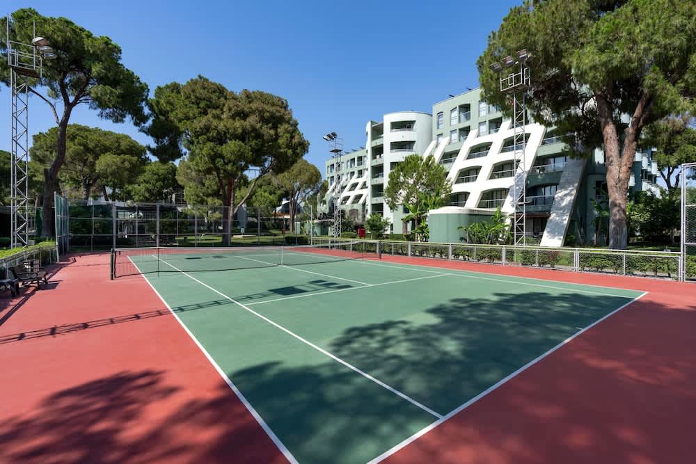 Tenniskenttä