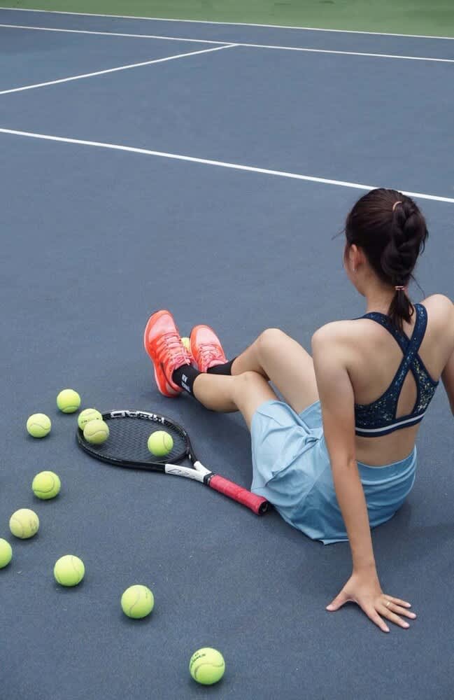 Tenniskenttä