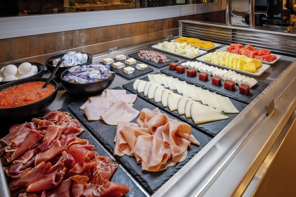 Buffetaamiainen