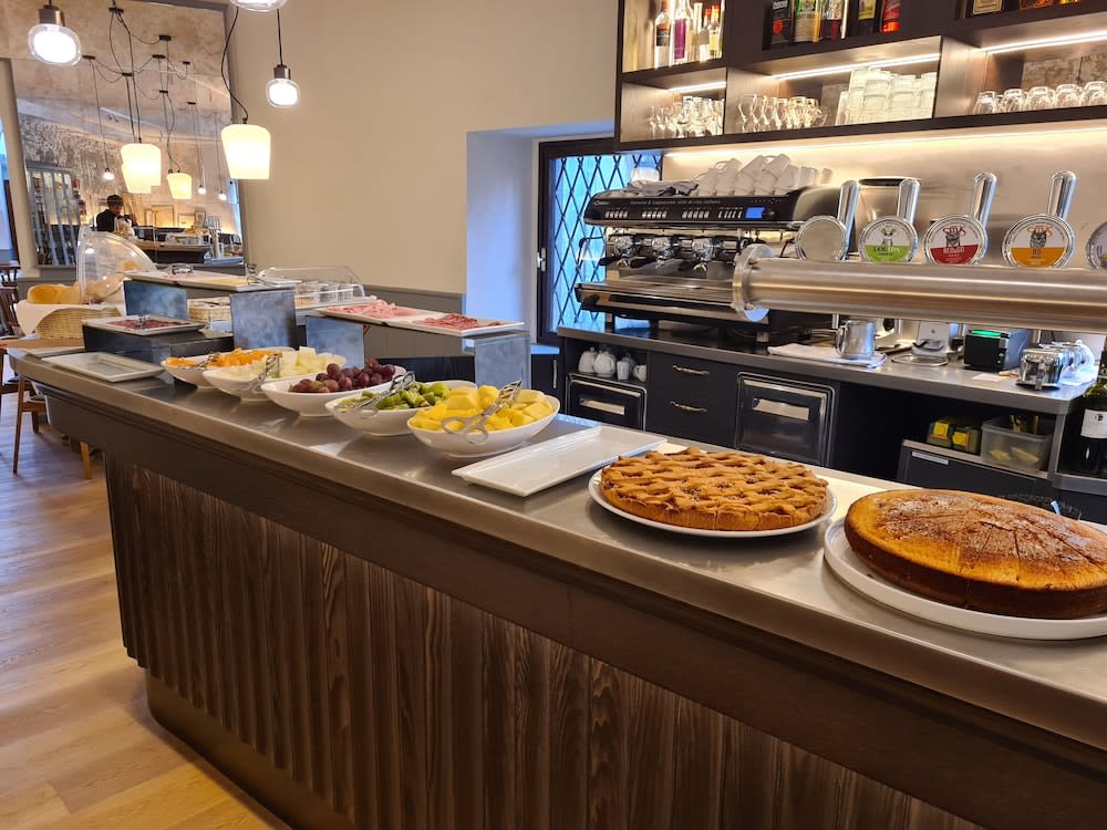 Aamiaisateria