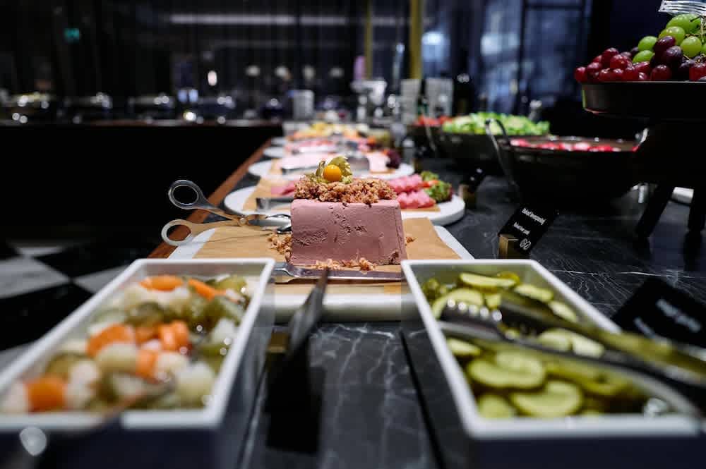 Buffetaamiainen