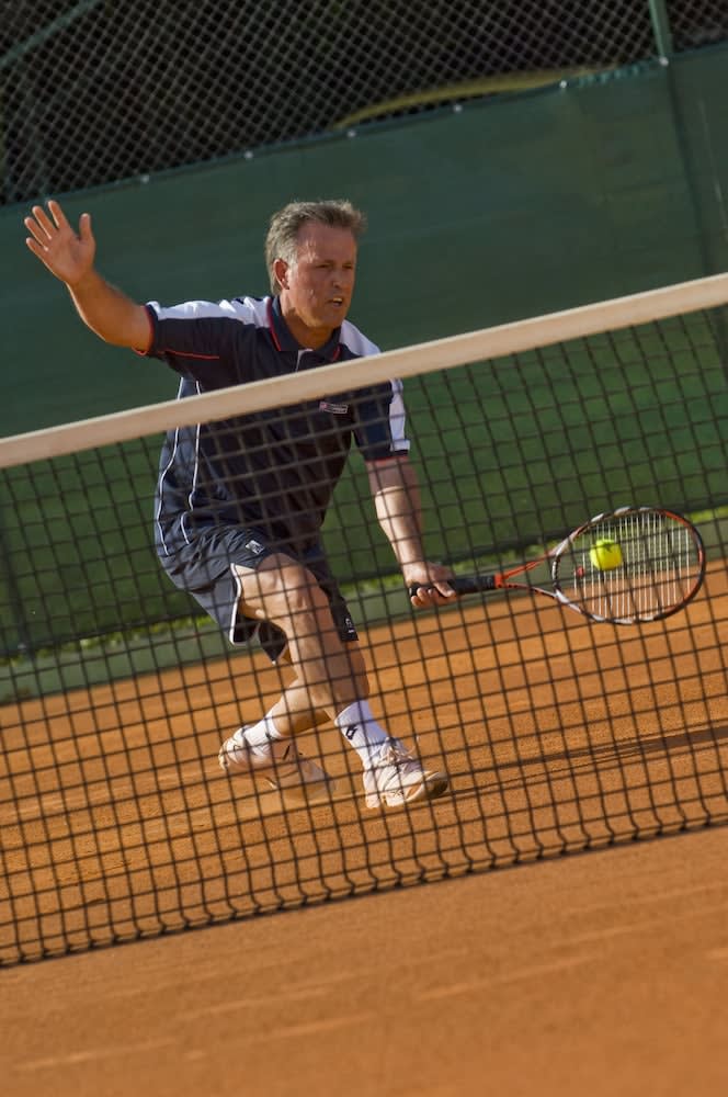 Tenniskenttä