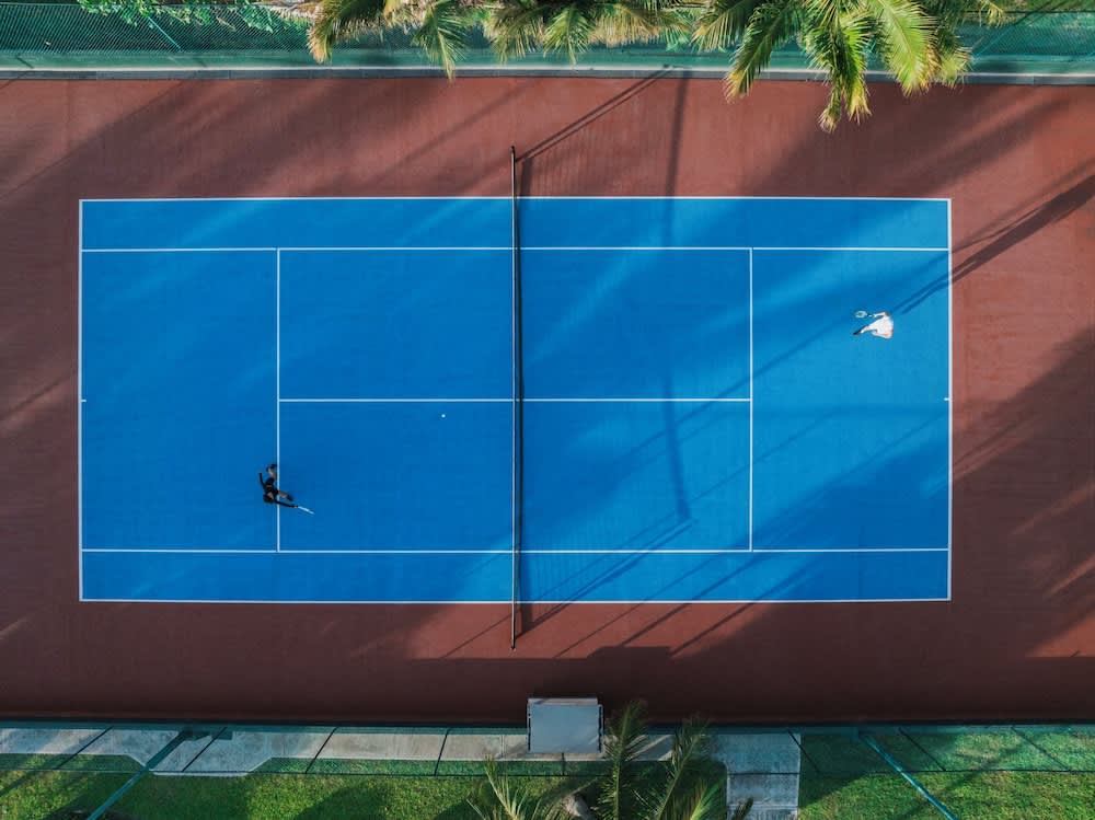 Tenniskenttä