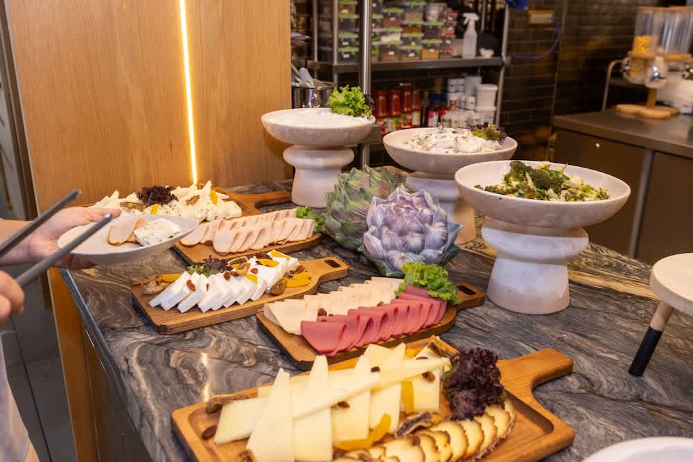 Buffetaamiainen
