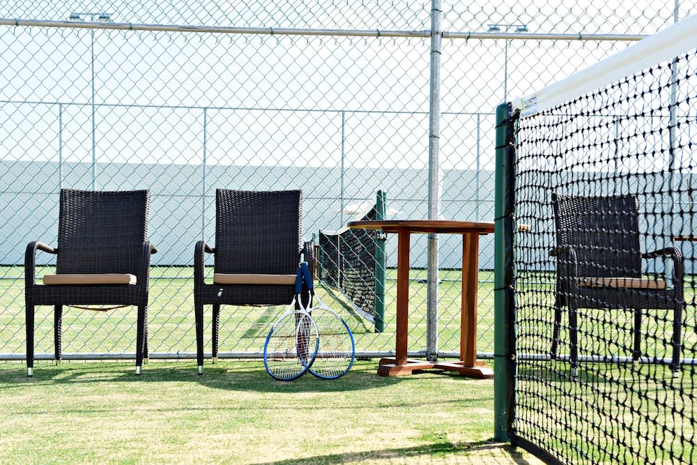 Tenniskenttä