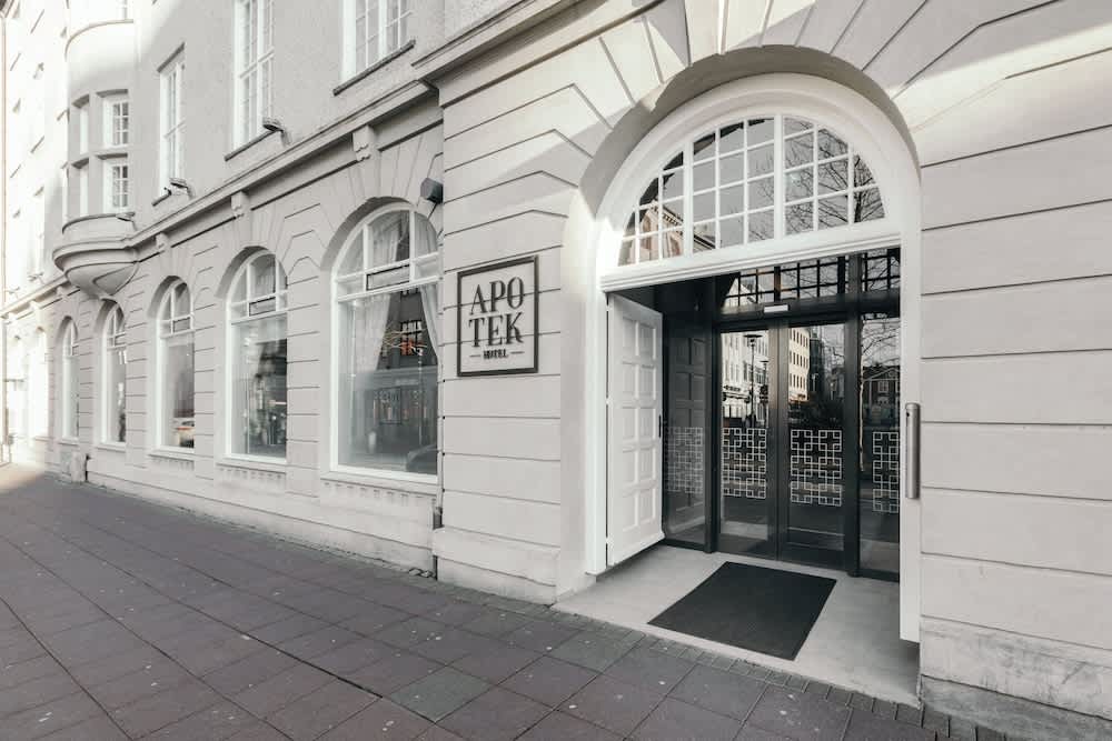 Majoituspaikan sisäänkäynti