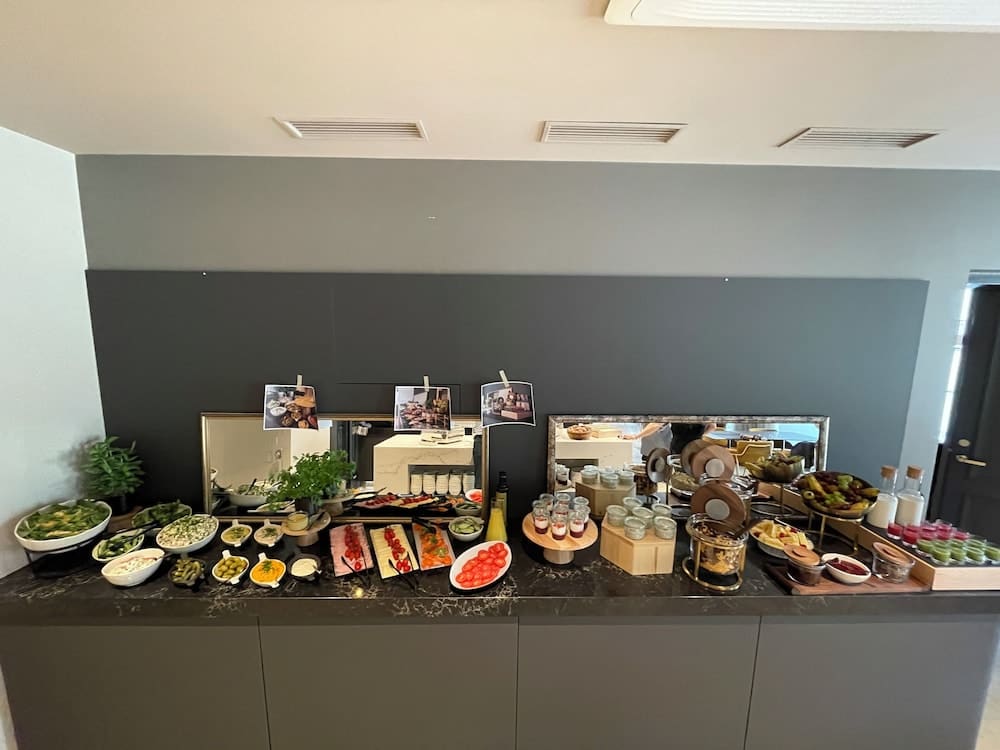 Buffetaamiainen