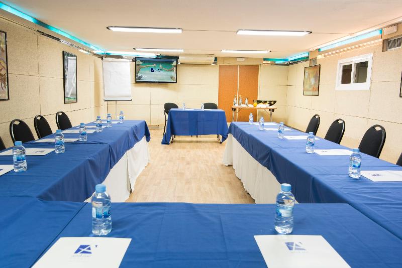 Konferenssit