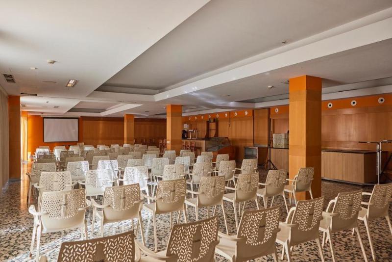 Konferenssit