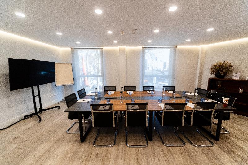 Konferenssit